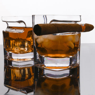 Τα γυαλιά κρασιού κρυστάλλου πούρων κοιλαίνουν το διπλό ντεμοντέ παχύ κατώτατο σημείο για το ουίσκυ προμηθευτής