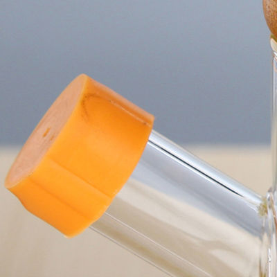 Σαφές μπουκάλι ελαιολάδου γυαλιού 650ml με το καπάκι μπαμπού προμηθευτής