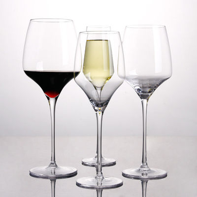 Γυαλί κρασιού βιομηχανιών 450ml ραπίσματος, μοναδικά διαμορφωμένα γυαλιά CHAMPAGNE κρυστάλλου προμηθευτής